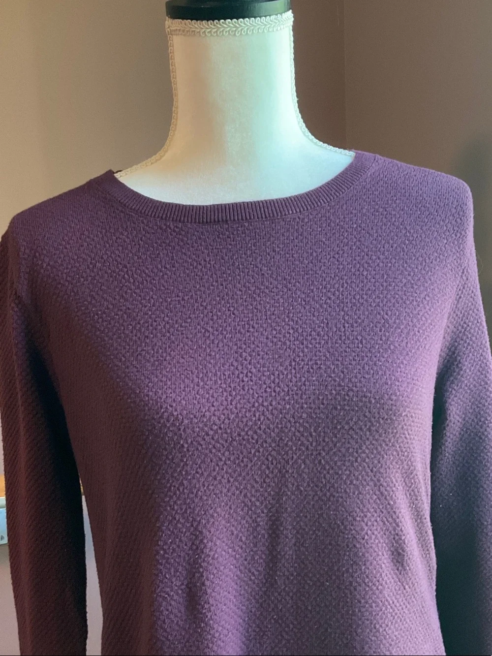 Duluth burgundy sweater M